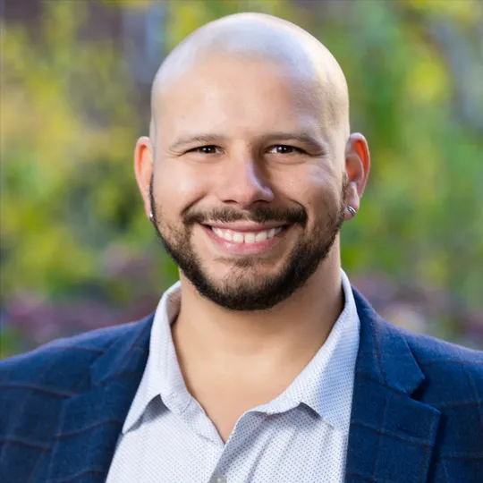 Geoffrey Weiss, Agent in  - Compass