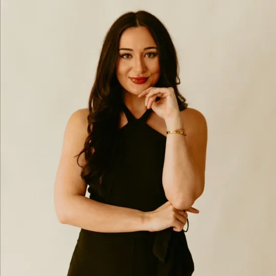 Kelly Tanner, Agent in  - Compass