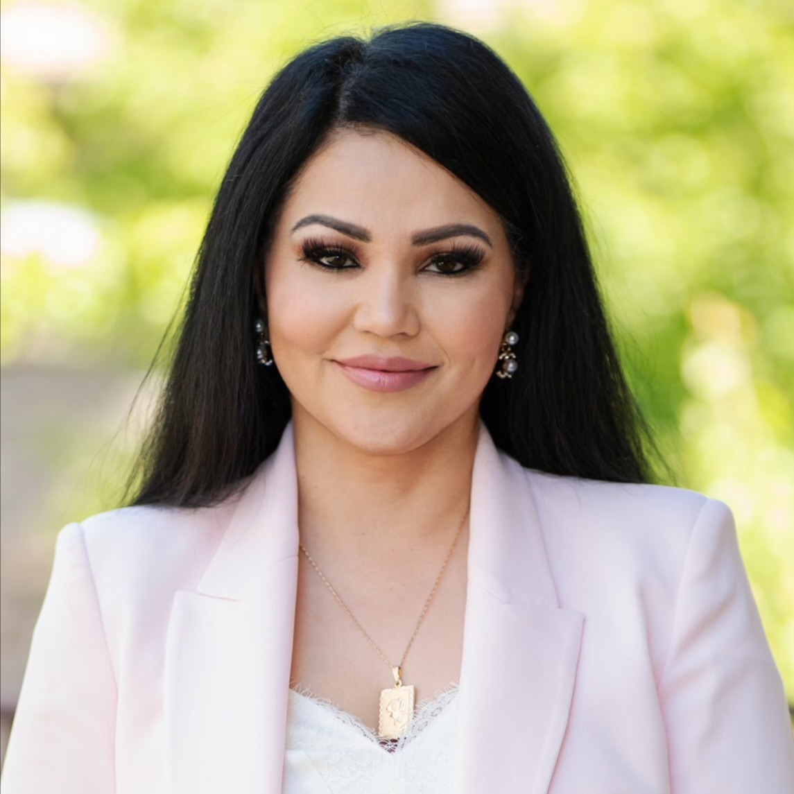 Aria Davis, Real Estate Agent - Compass