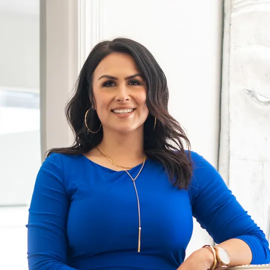 Heidi Belle, Agent in  - Compass