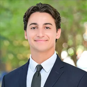 Cole Rossi, Agent in  - Compass