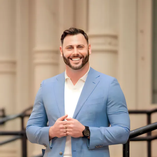 Max Sherman, Agent in  - Compass