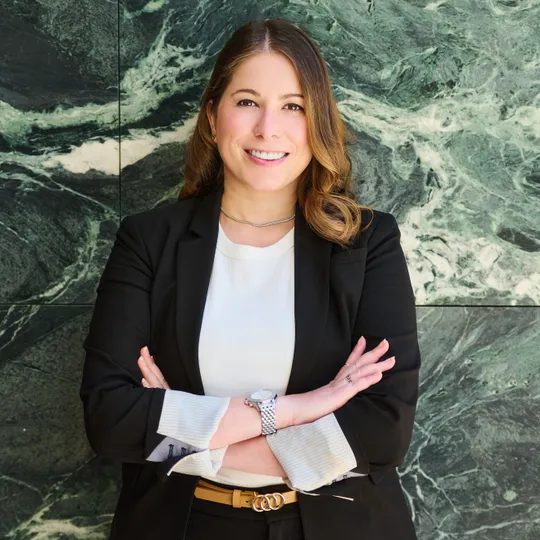 Jenn Kruza, Agent in  - Compass