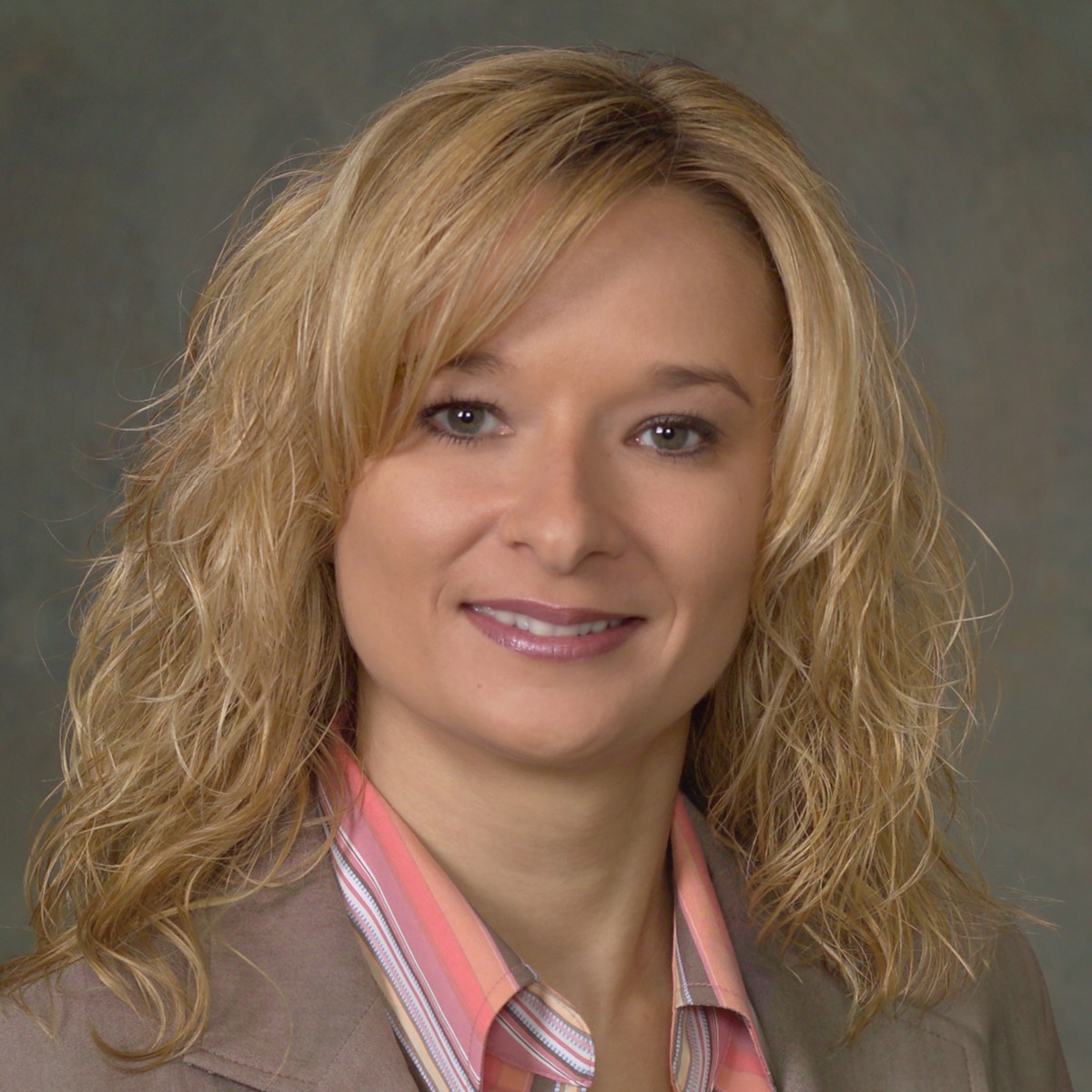 Headshot of Tonya Jetton