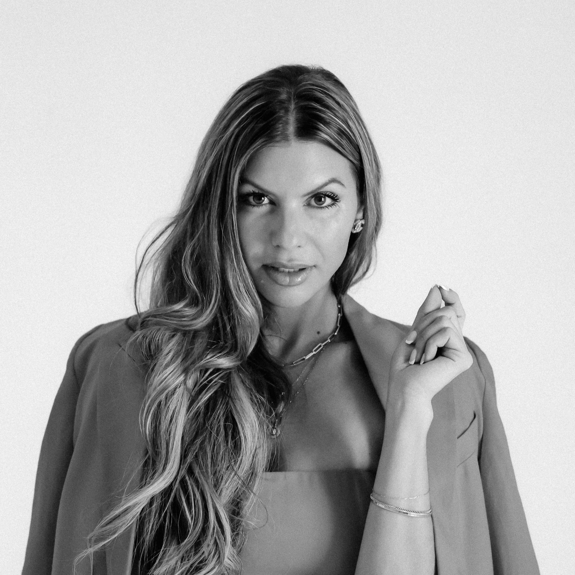 Headshot of Ria Rossi