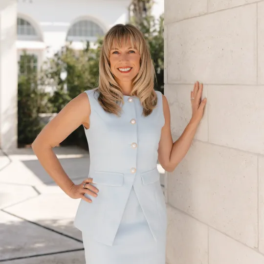 Andrea Gallagher, Agent in  - Compass