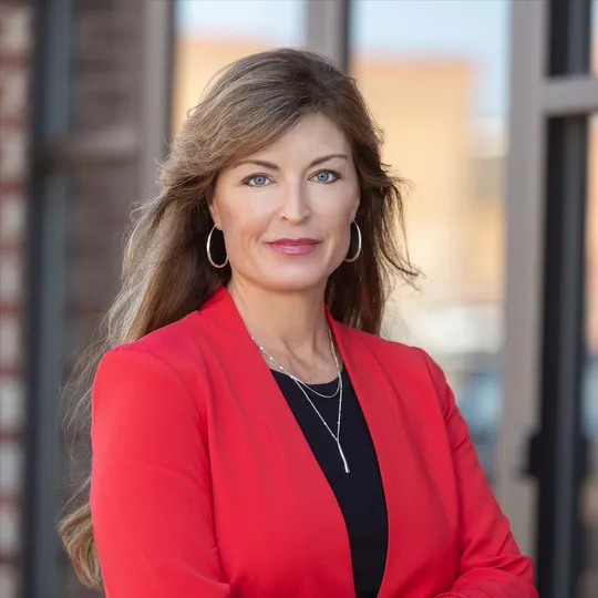 Angela Perry, Agent in  - Compass