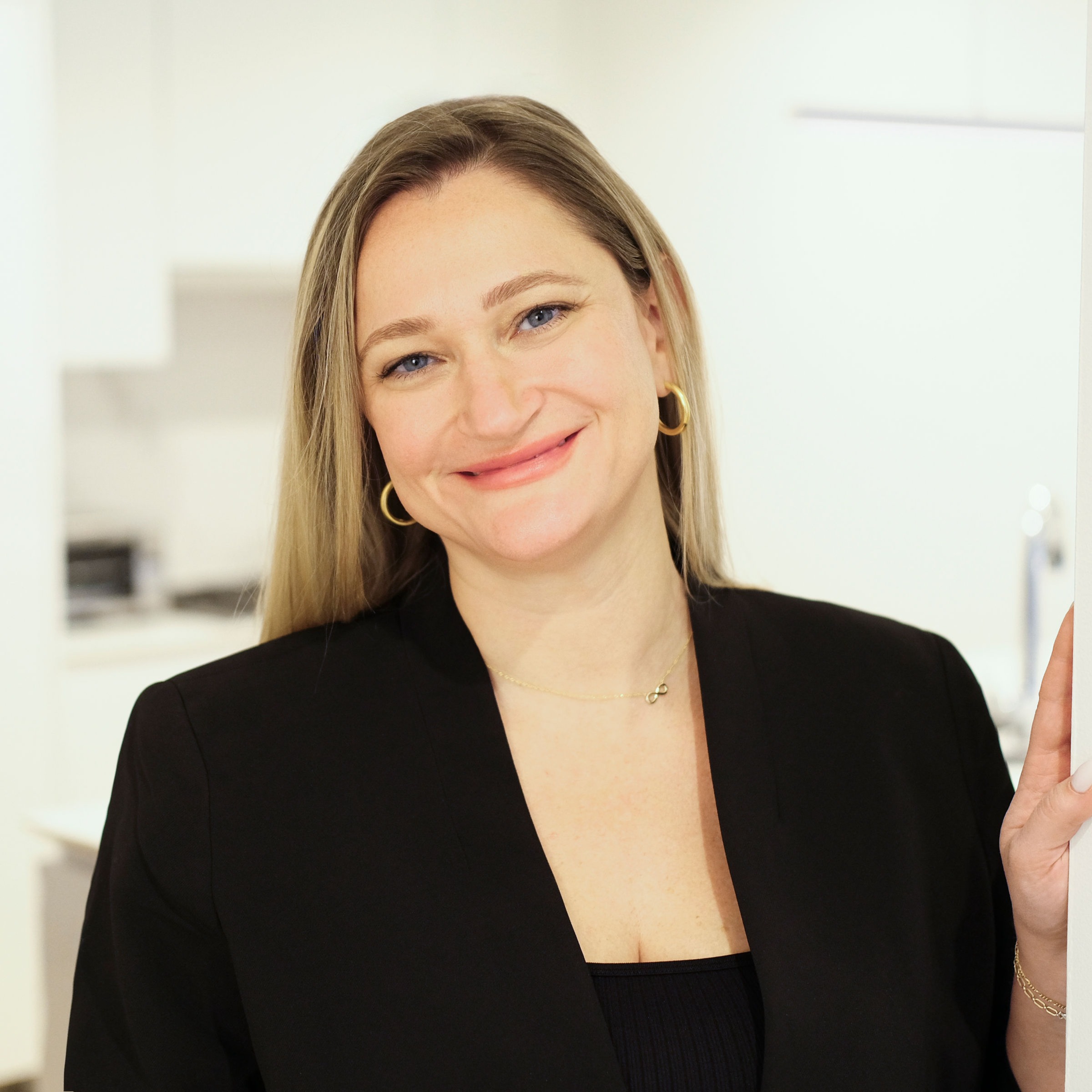 Headshot of Jacqueline Lee Washington