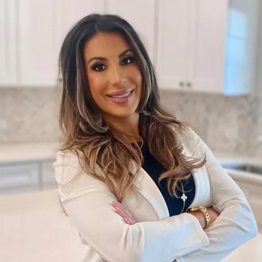 Natalie Mannette, Agent in  - Compass