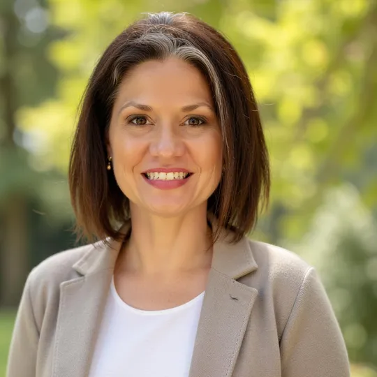 Laura Bianco, Agent in  - Compass