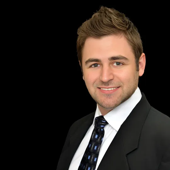 Joshua Kallan, Agent in  - Compass