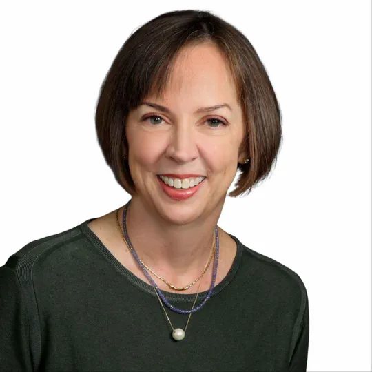 Holly Smith, Agent in  - Compass