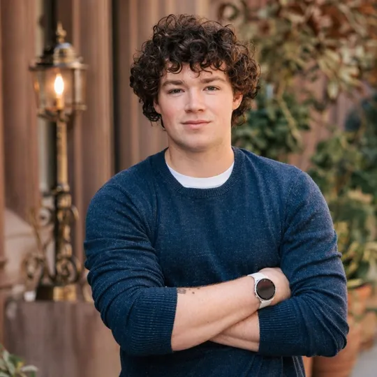 Cyrus Blake, Agent in  - Compass