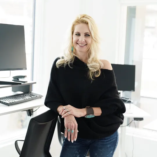 Shilo Bartlett, Agent in  - Compass