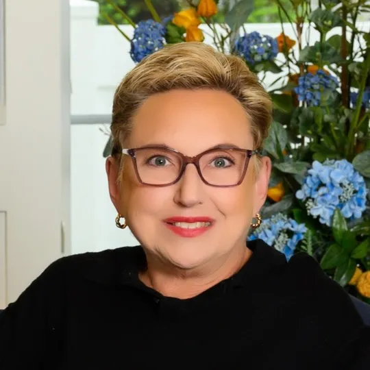 Rosemarie Lowery, Agent in  - Compass