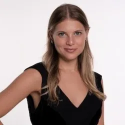 Shira Bilfeld, Agent in  - Compass