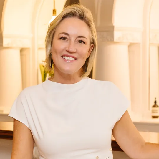 Abigail Kelly, Agent in  - Compass