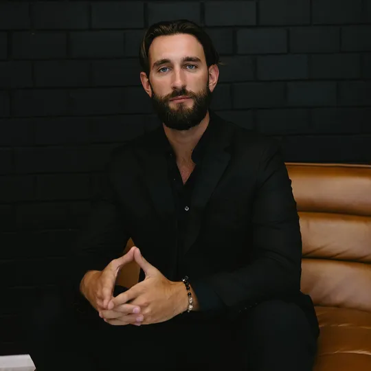 Shawn Van Grouw, Agent in  - Compass