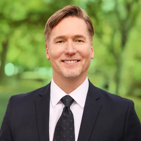 John Frenzer, Agent in  - Compass