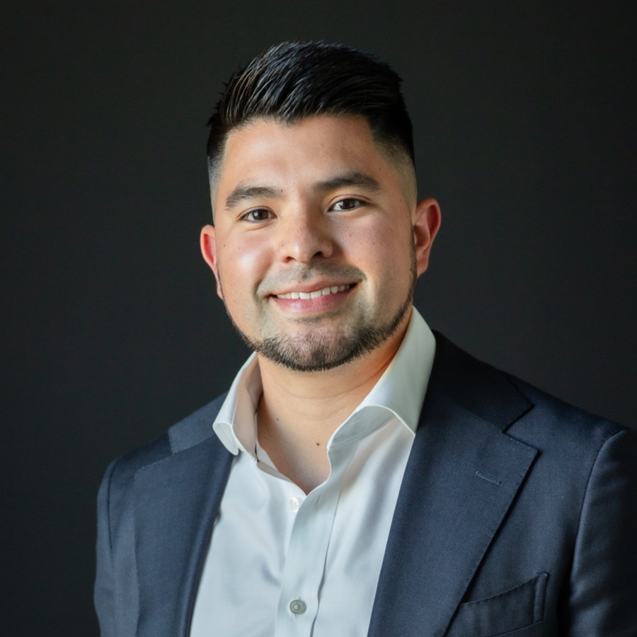 Headshot of Cesar Yanez Hernandez