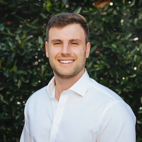 Zach Russell, Agent in  - Compass