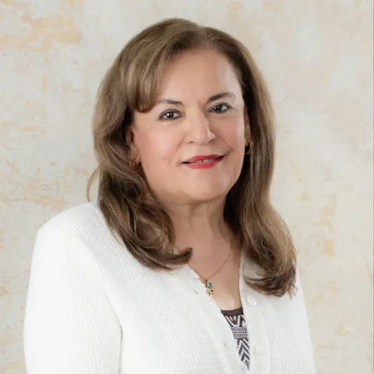 Houda Chedid, Agent in  - Compass