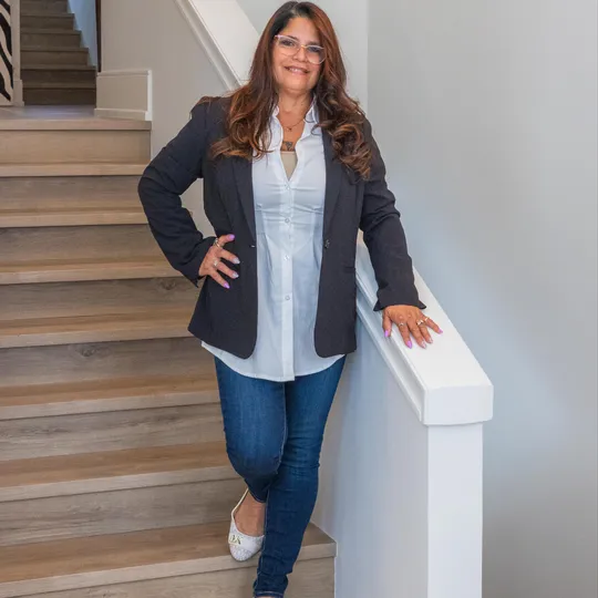 Lillian Lesher, Agent in  - Compass