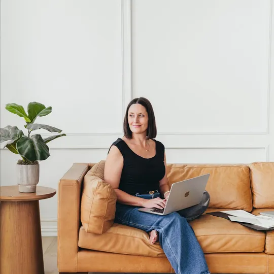 Mandy Mahoney, Agent in  - Compass