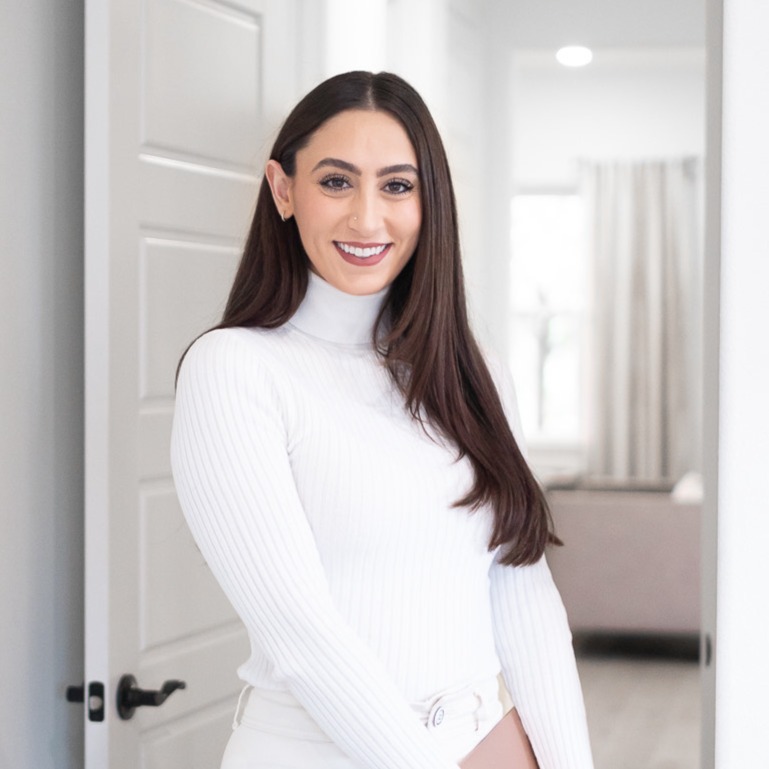 Sara Darby, Real Estate Agent Compass