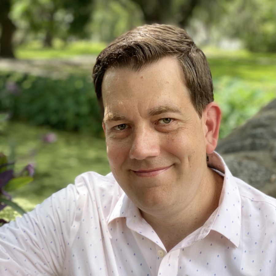 Headshot of Landon Labor