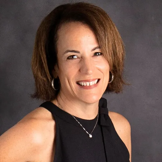 Rhea Shoop, Agent in  - Compass