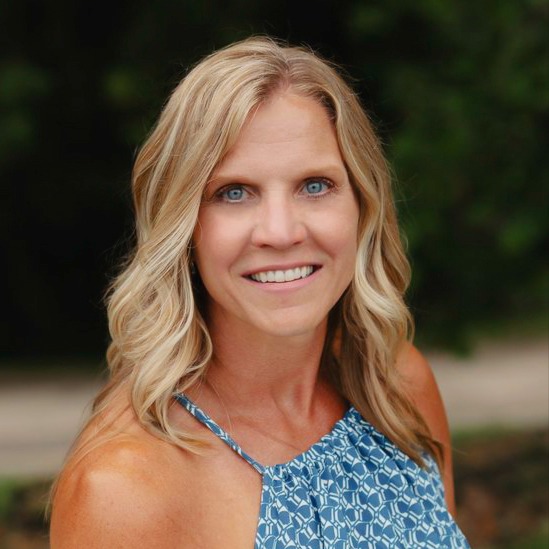 Headshot of Bobbi Congdon