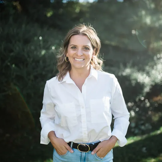 Beth Valle, Agent in  - Compass