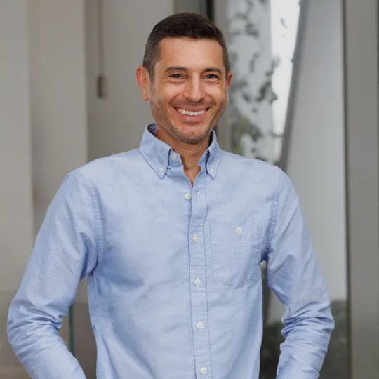 Eric Sidman, Agent in  - Compass