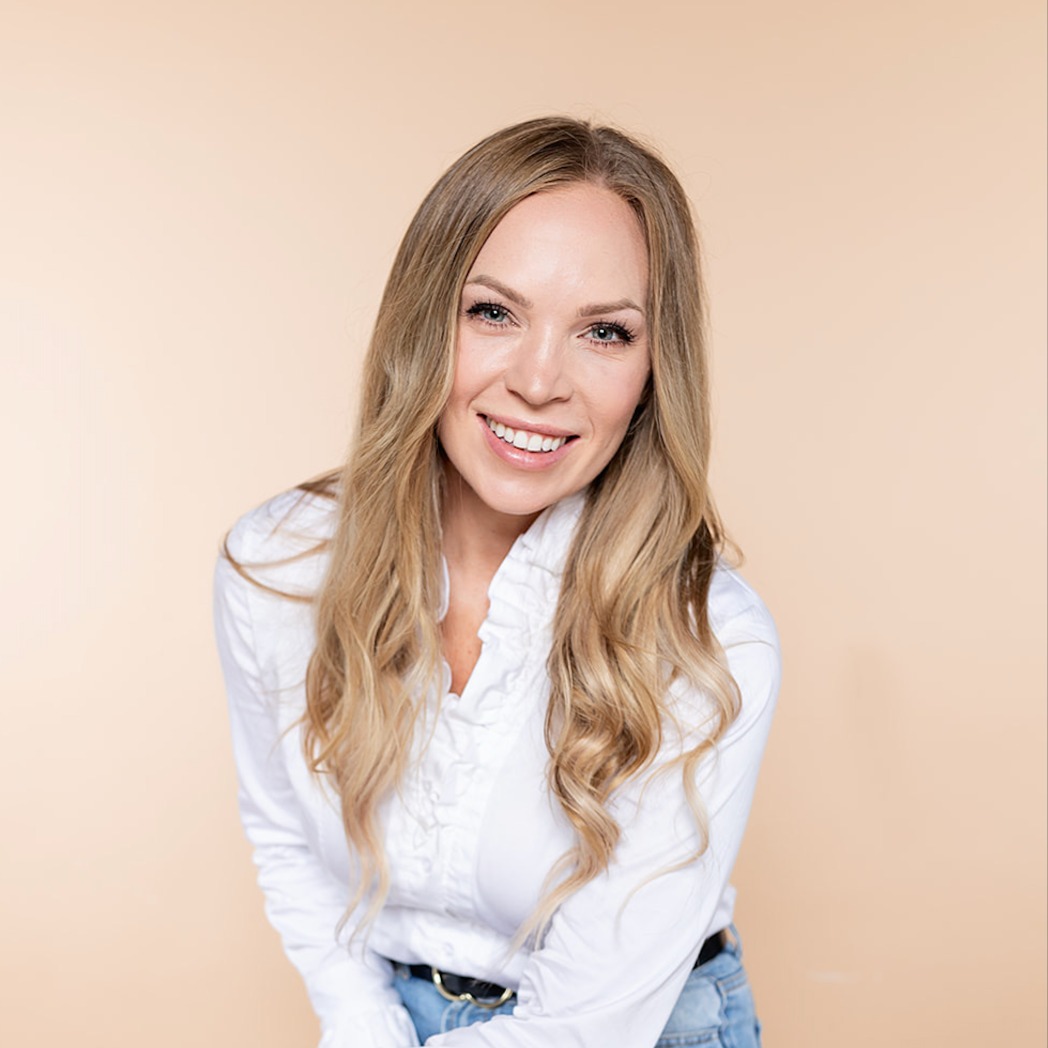Headshot of Zoe Taylor