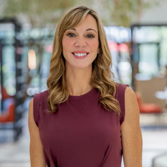 Lisa Astarita, Agent in  - Compass