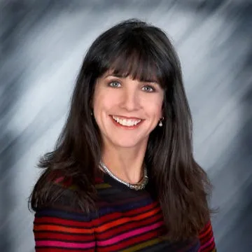 Jennifer Foti, Agent in  - Compass