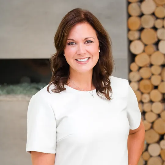 Natalie Ryan, Agent in  - Compass