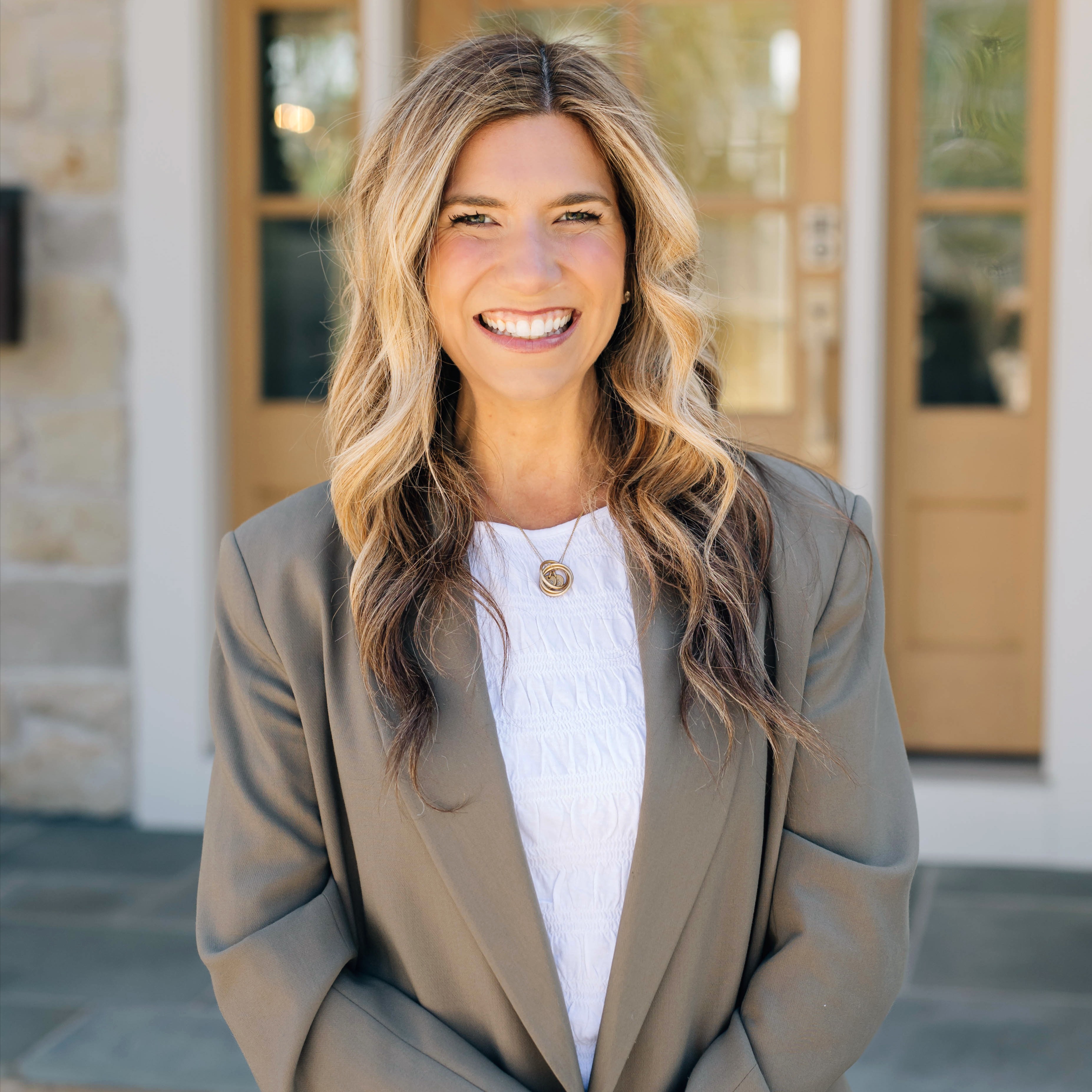 Headshot of Meghan McNamara Roberts