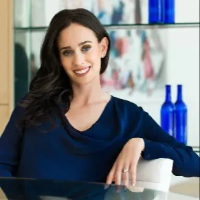 Courtney Van Cott, Agent in  - Compass