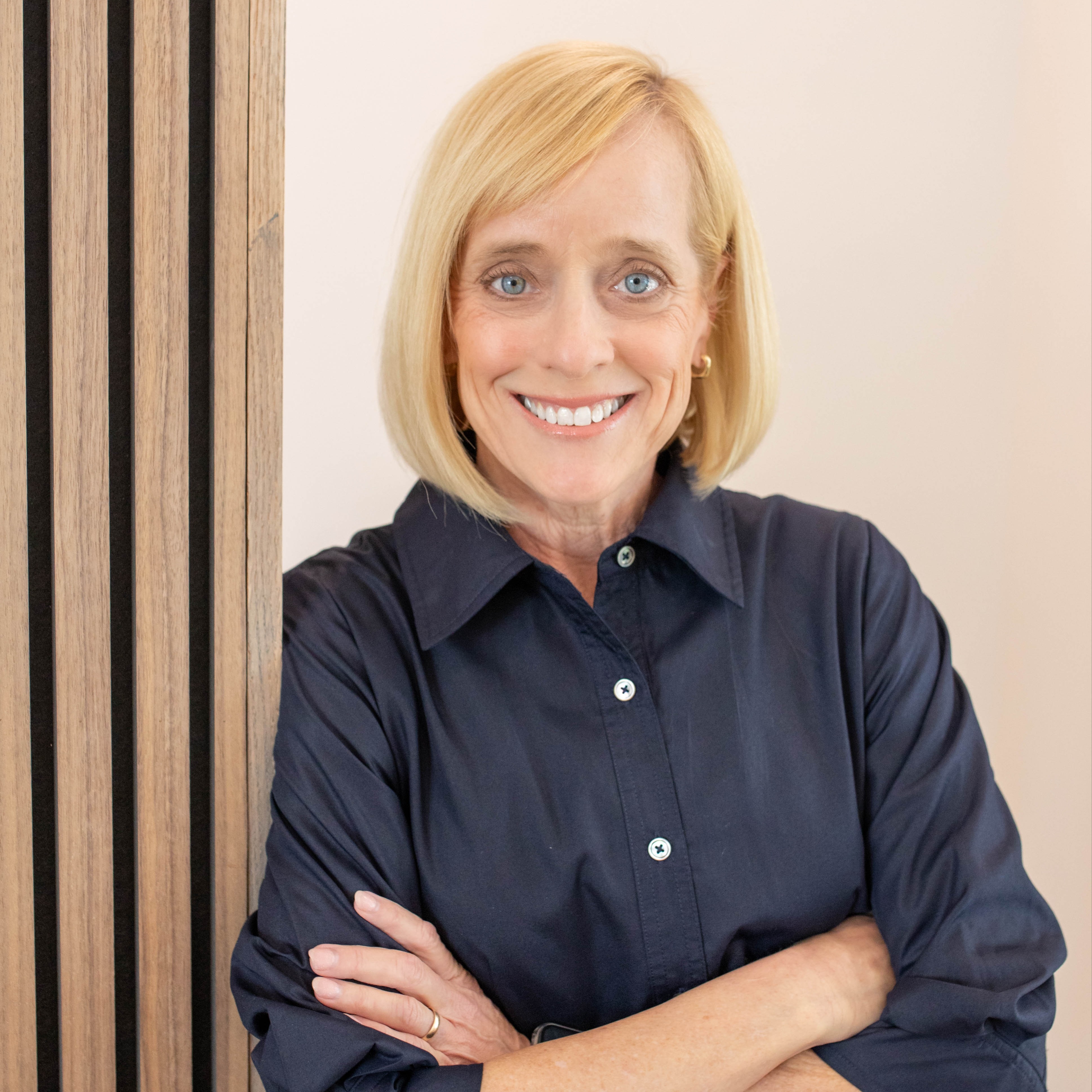 Headshot of Lori Noonan