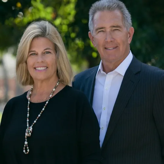 Mueller Real Estate Group, Agent in  - Compass