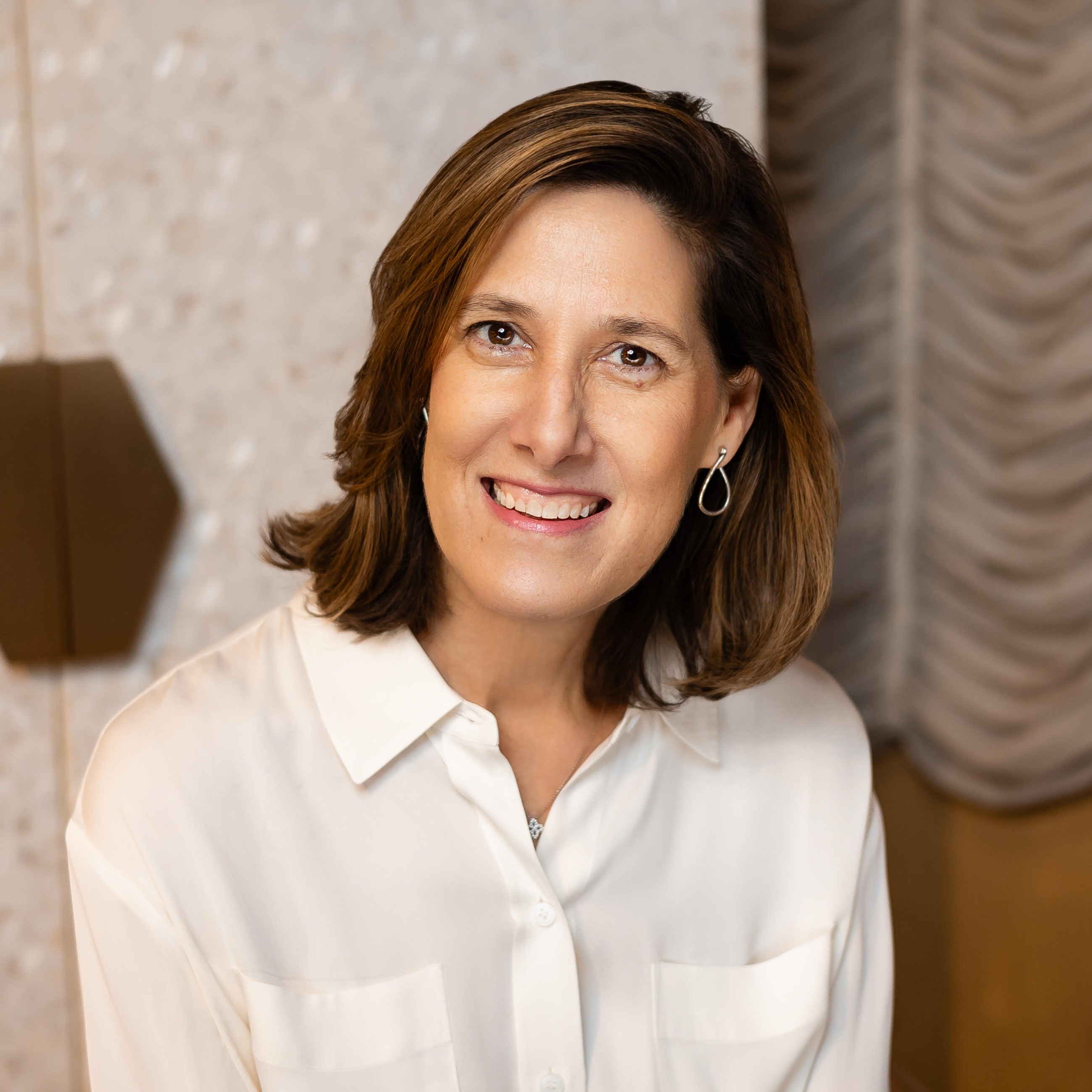 Headshot of Sandra Cugier