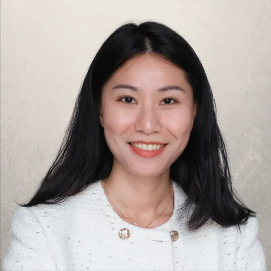 Julie Li, Agent in  - Compass