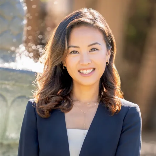 Joy Chen, Agent in  - Compass