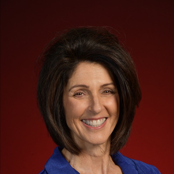 Headshot of Cecilia Hyde