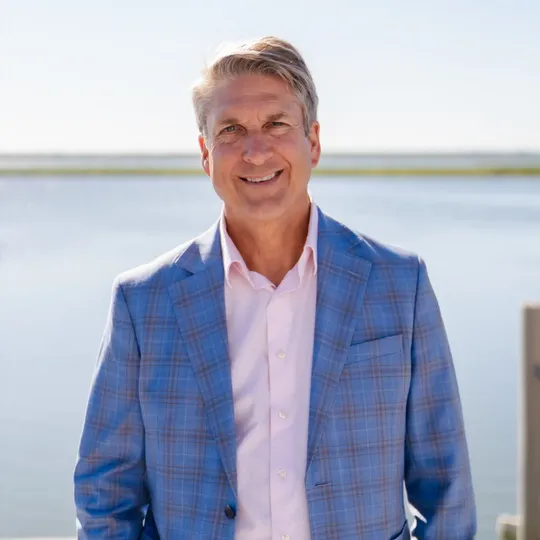 Christopher Worton, Agent in  - Compass