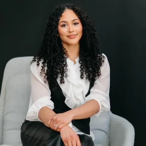 Dalis Orellana, Agent in  - Compass