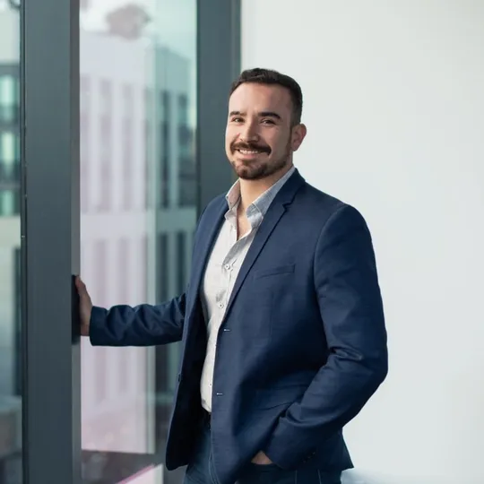 Jaime Sandoval, Agent in  - Compass