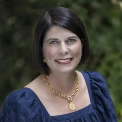 Sally Davis, Agent in  - Compass